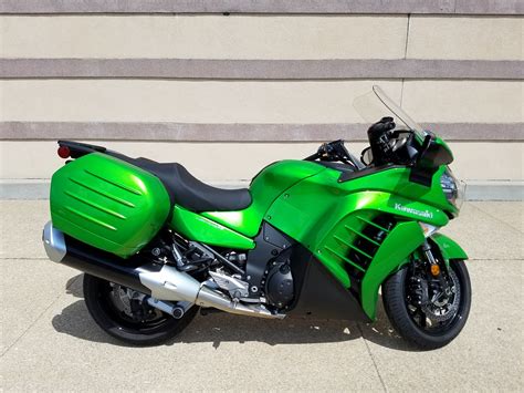 This combines the heart of the Ninja ZX sport bike with extra performance, technology, and features to create an ultimate sport touring model. . Kawasaki concours for sale